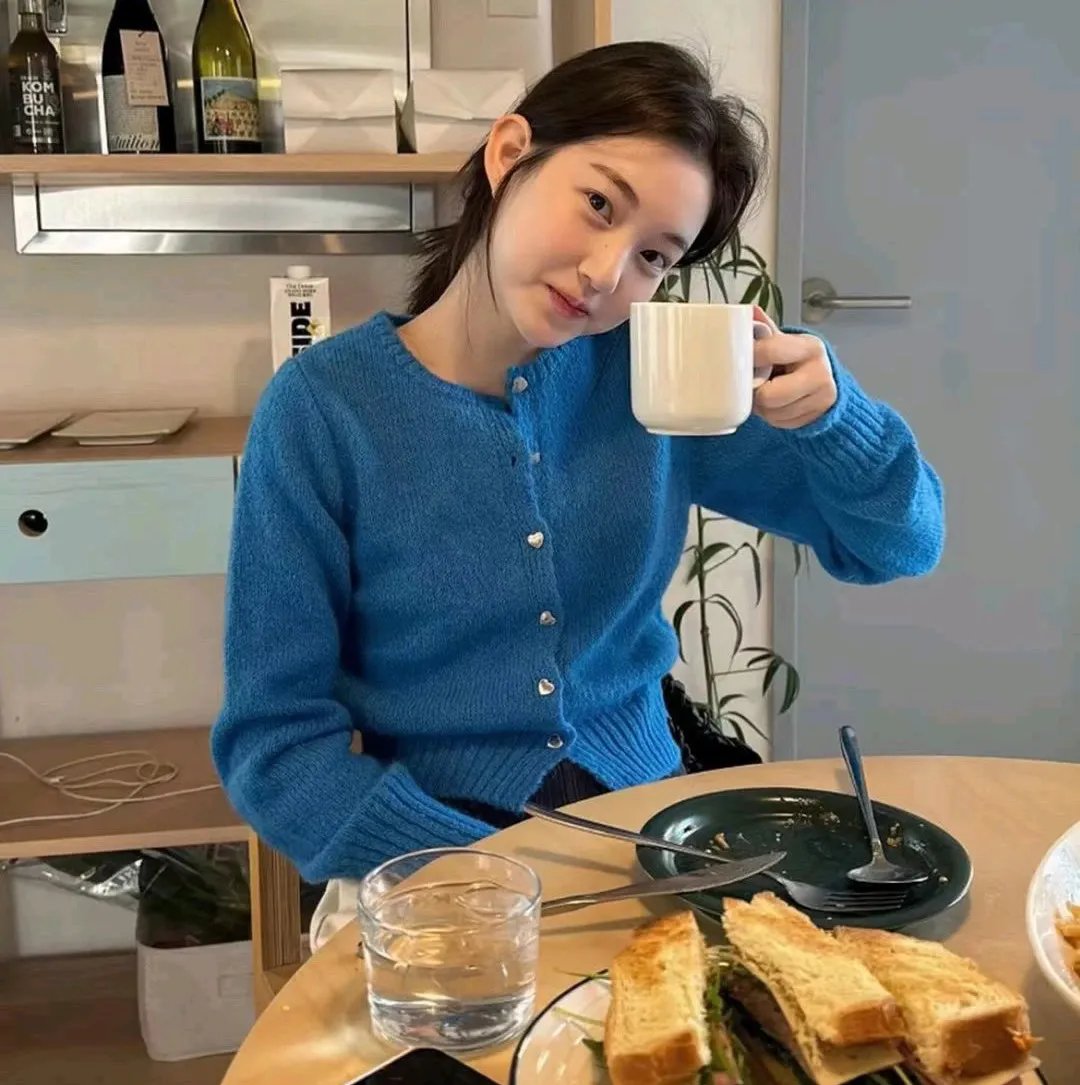 小孩好黑